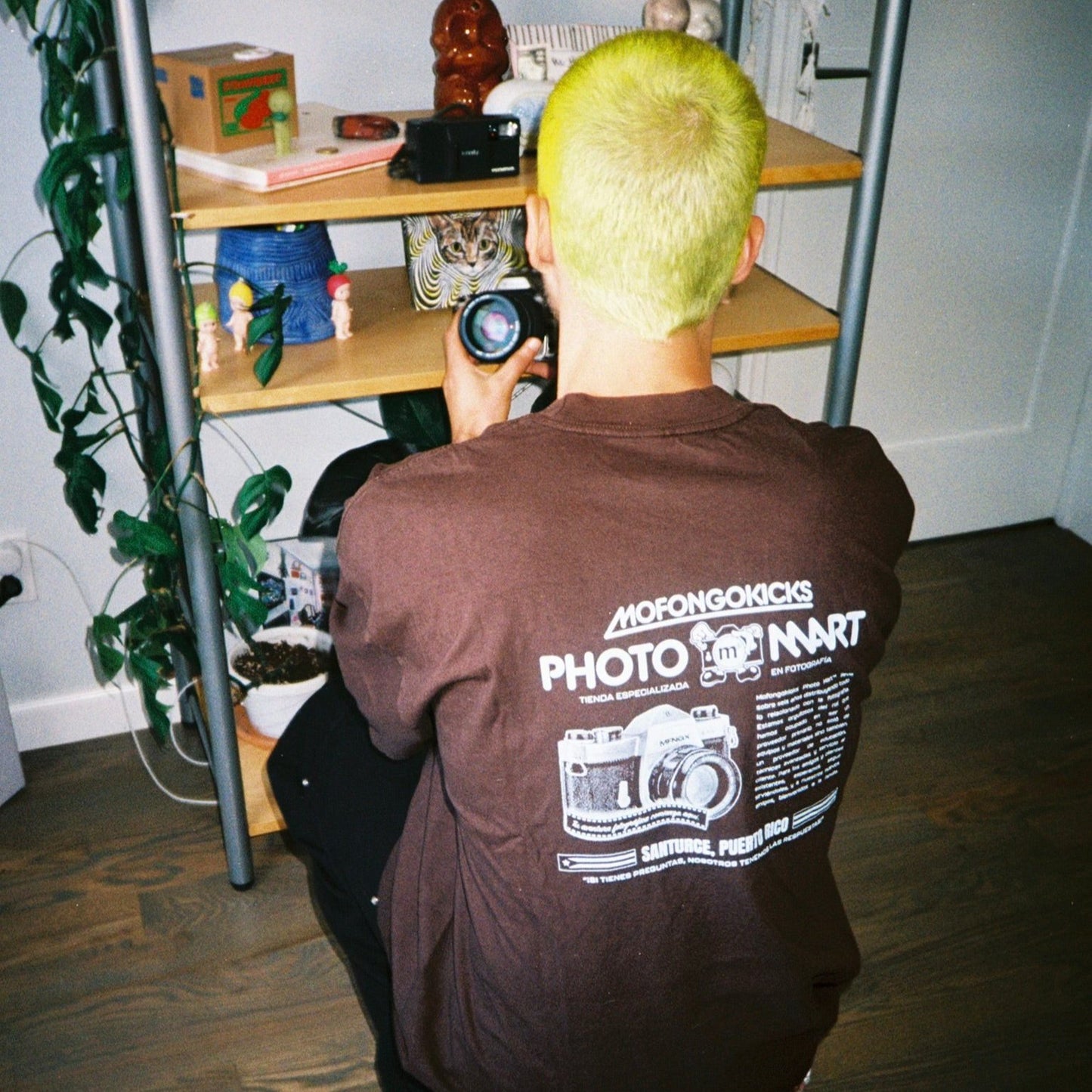 Photo Mart Tee (Chocolate)